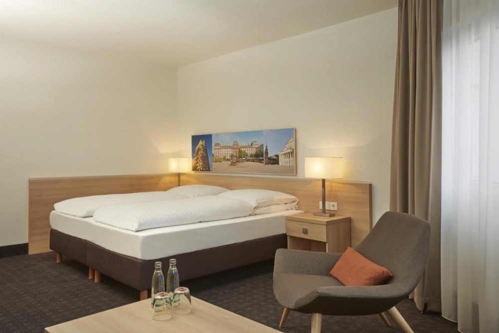 H+ Hotel Darmstadt Image 6